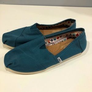 Green Alpargata Canvas Toms